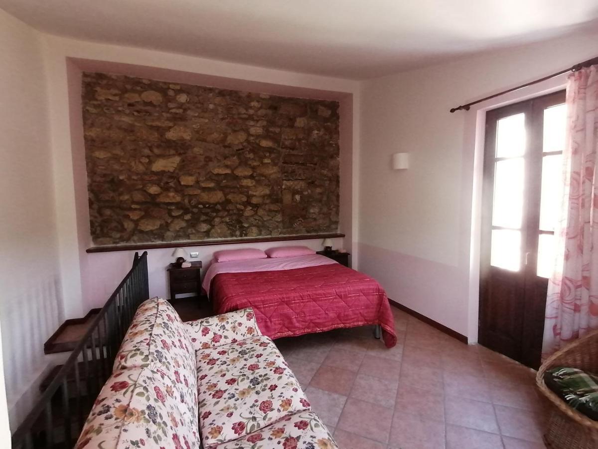 Maison d'hôtes Casale Le Due Querce à Ferentillo Extérieur photo