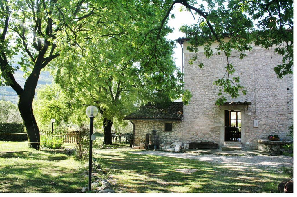 Maison d'hôtes Casale Le Due Querce à Ferentillo Extérieur photo